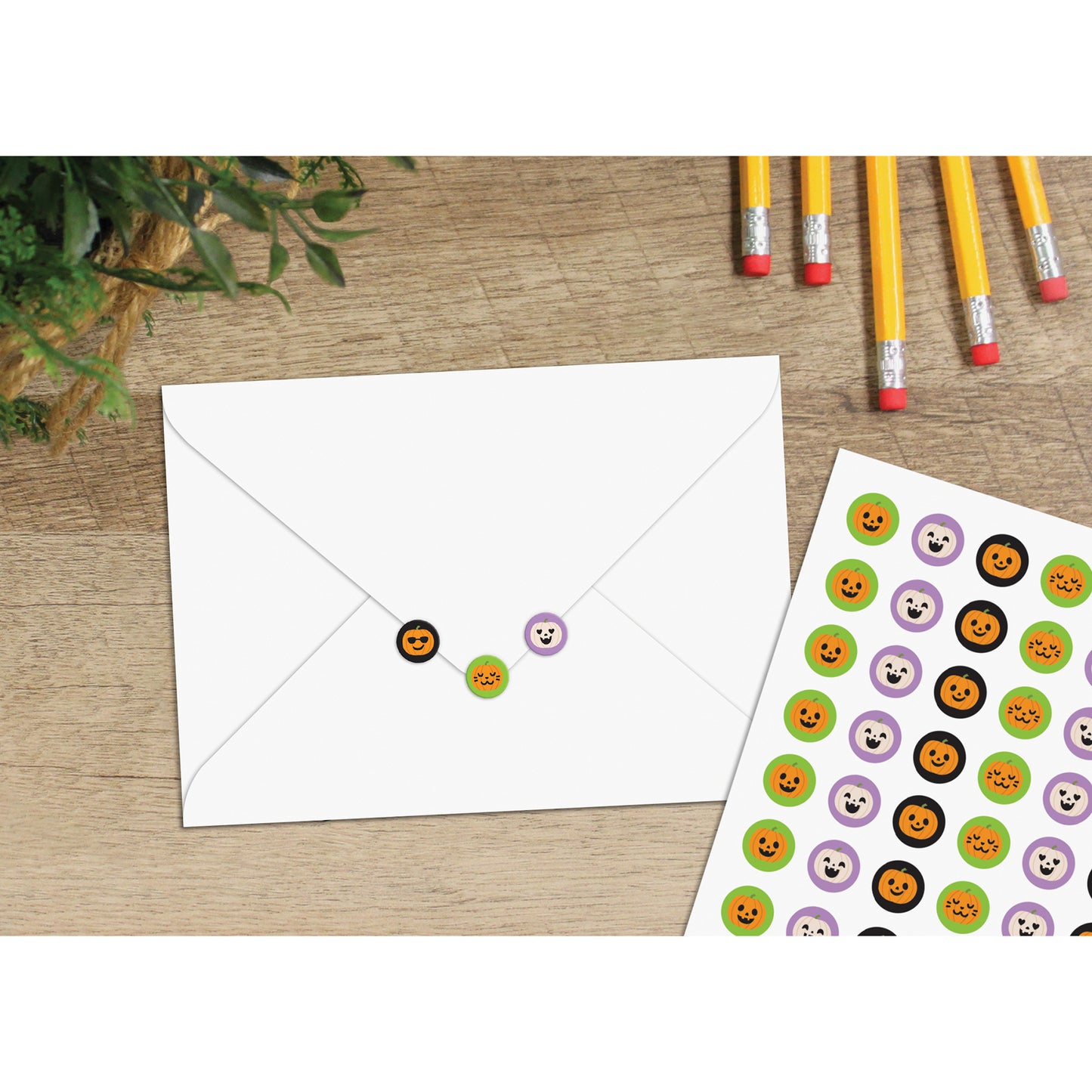 372436423.jpg
