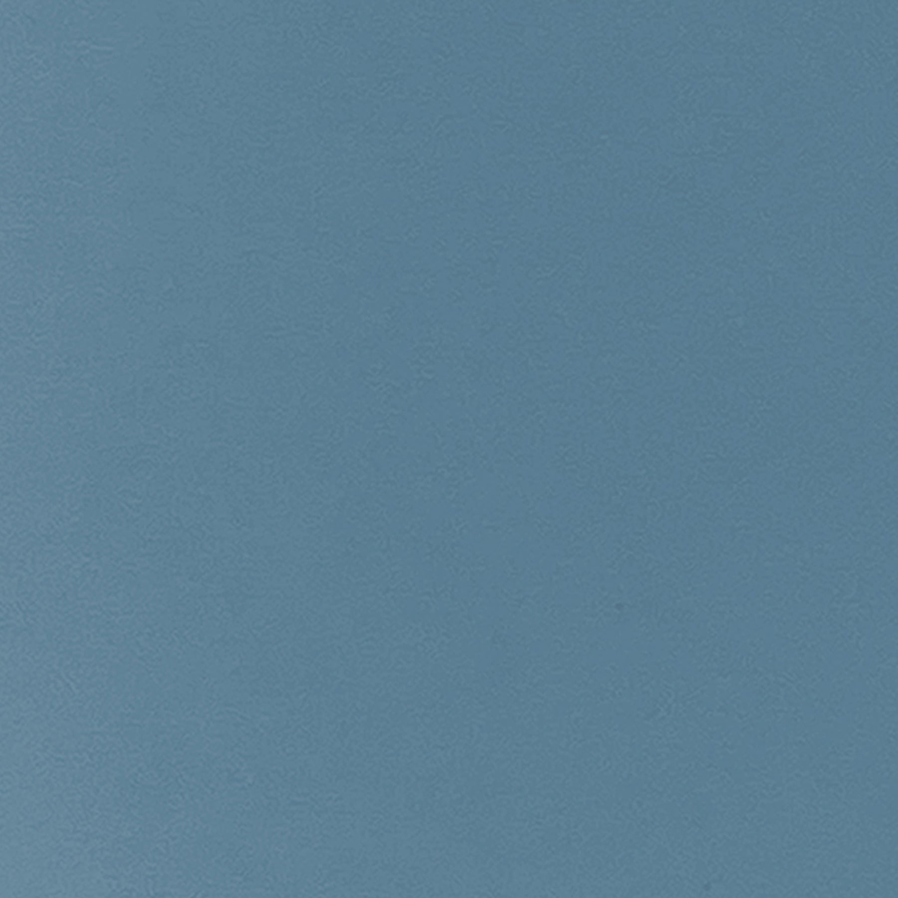 372445487.jpg
