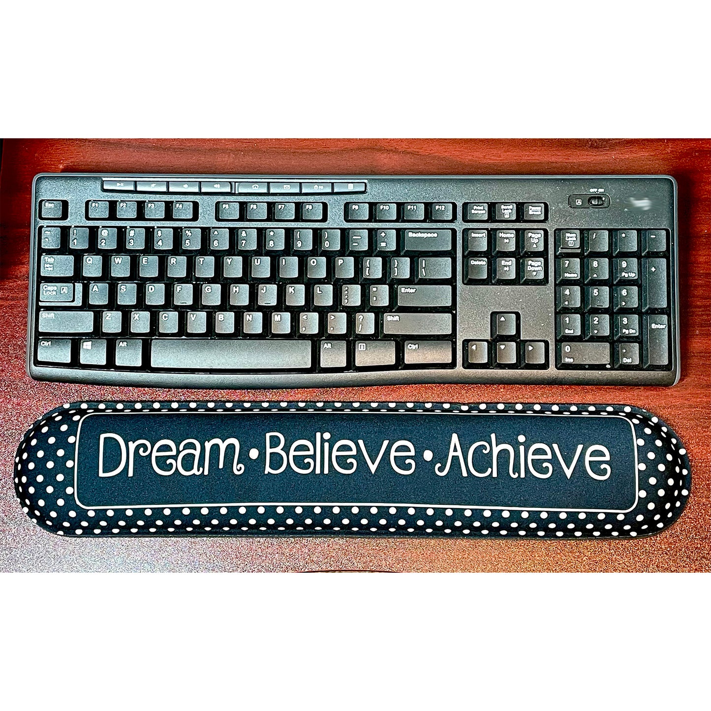 372456902.jpg
