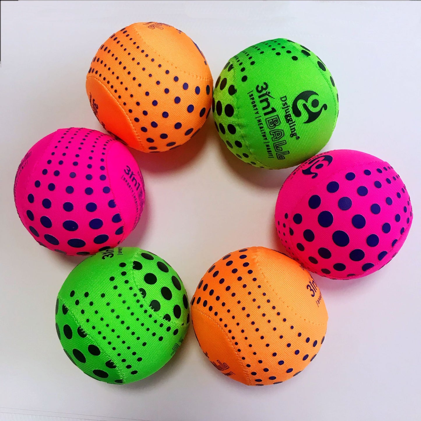 DSJUGGLING 4 Pieces Washable Juggling Balls for Beginners and Professionals Set of 4 100g Each - Soft Easy Juggle Balls, Multiple Practice Juggling Ball Kits for Kids & Adults