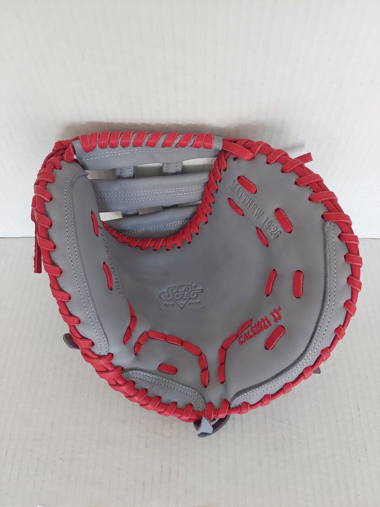 Soto Softball Catchers Mitt