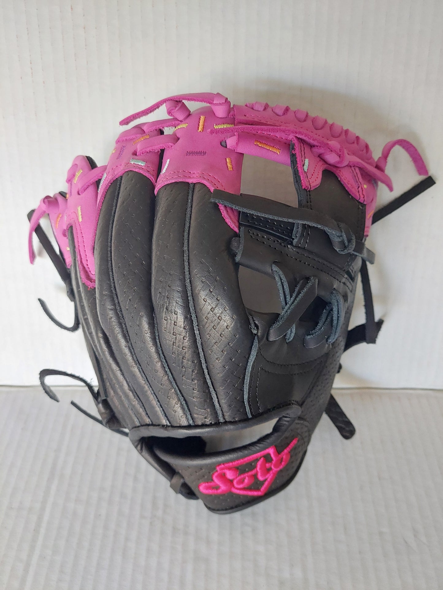 Soto Ice Cream Drip 12" Fielding Glove